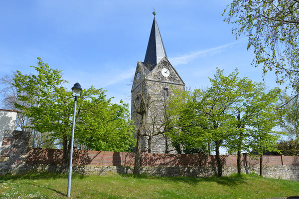 Bild vergrößern: Großkorbetha Kirche