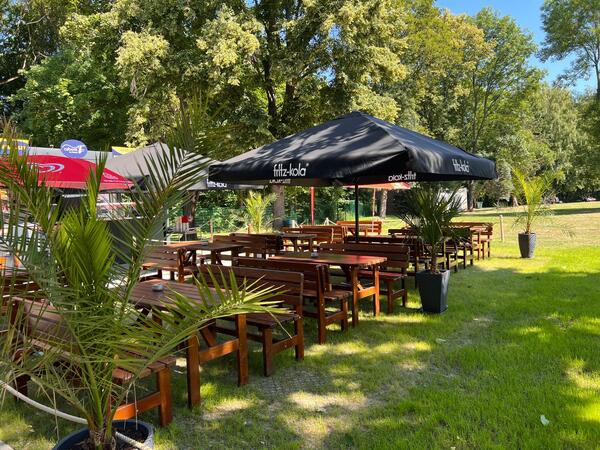Bild vergrößern: Freibad Imbiss