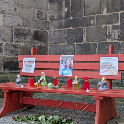 Bild vergr&ouml;&szlig;ern: 2025-08-22 Gedenken Rote Bank