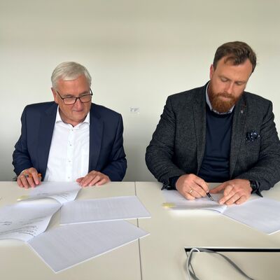 Bild vergr&ouml;&szlig;ern: 2025-09-18 Mietvertrag Schloss Richter Papke