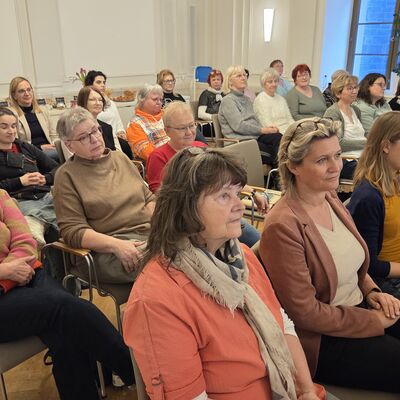 Bild vergr&ouml;&szlig;ern: Landfrauen Zwischen Tradition und Wandel Publikum