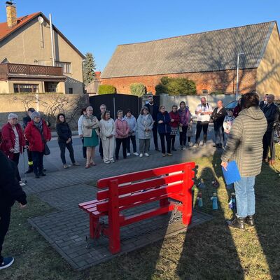 Bild vergr&ouml;&szlig;ern: Rote Bank G�ste